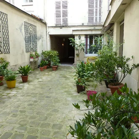 Nice 1 Bedroom Of 26m2 - Lively Area 파리