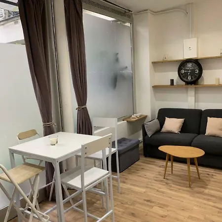 Nice 1 Bedroom Of 26m2 - Lively Area 파리