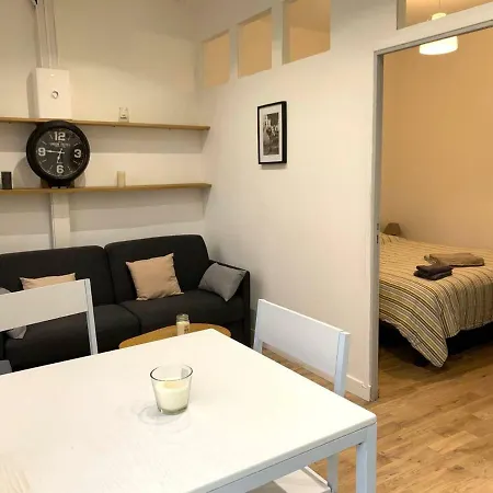 아파트 Nice 1 Bedroom Of 26m2 - Lively Area *